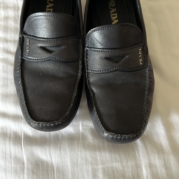 PRADA NAVY RIDERS. IN EXCELLENT CONDITION. WORN HANDFUL OF TIMES. - Picture 2 of 13